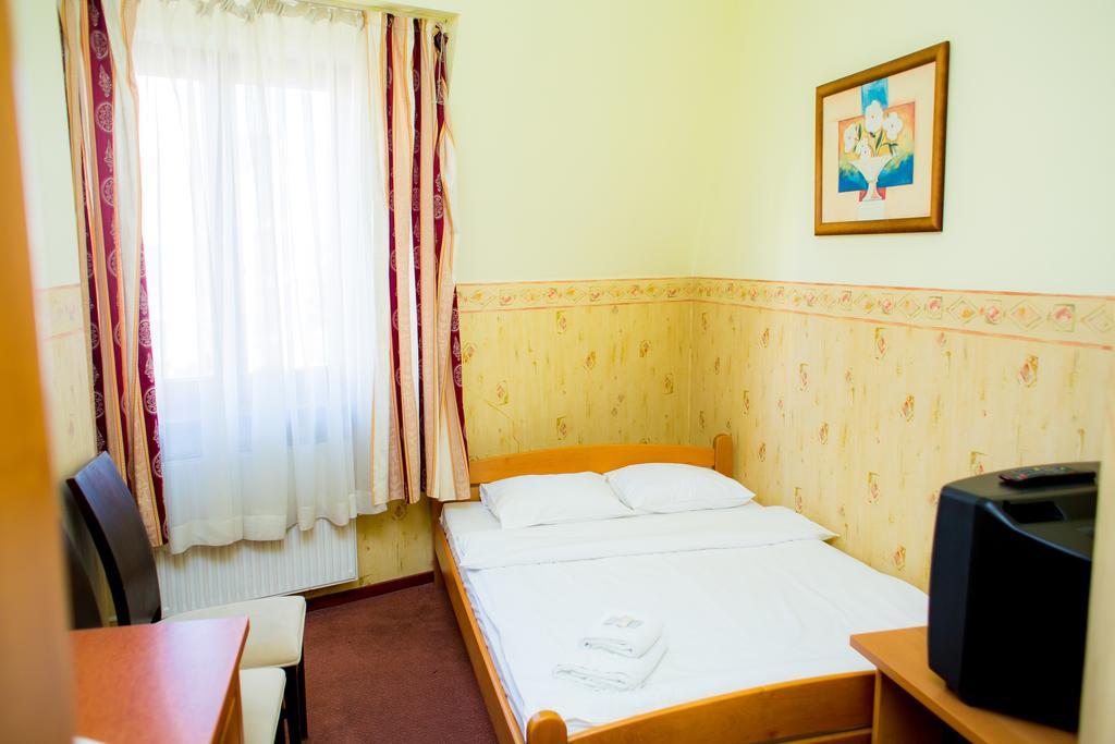 Zajazd Polonez Rzeszów Zimmer foto